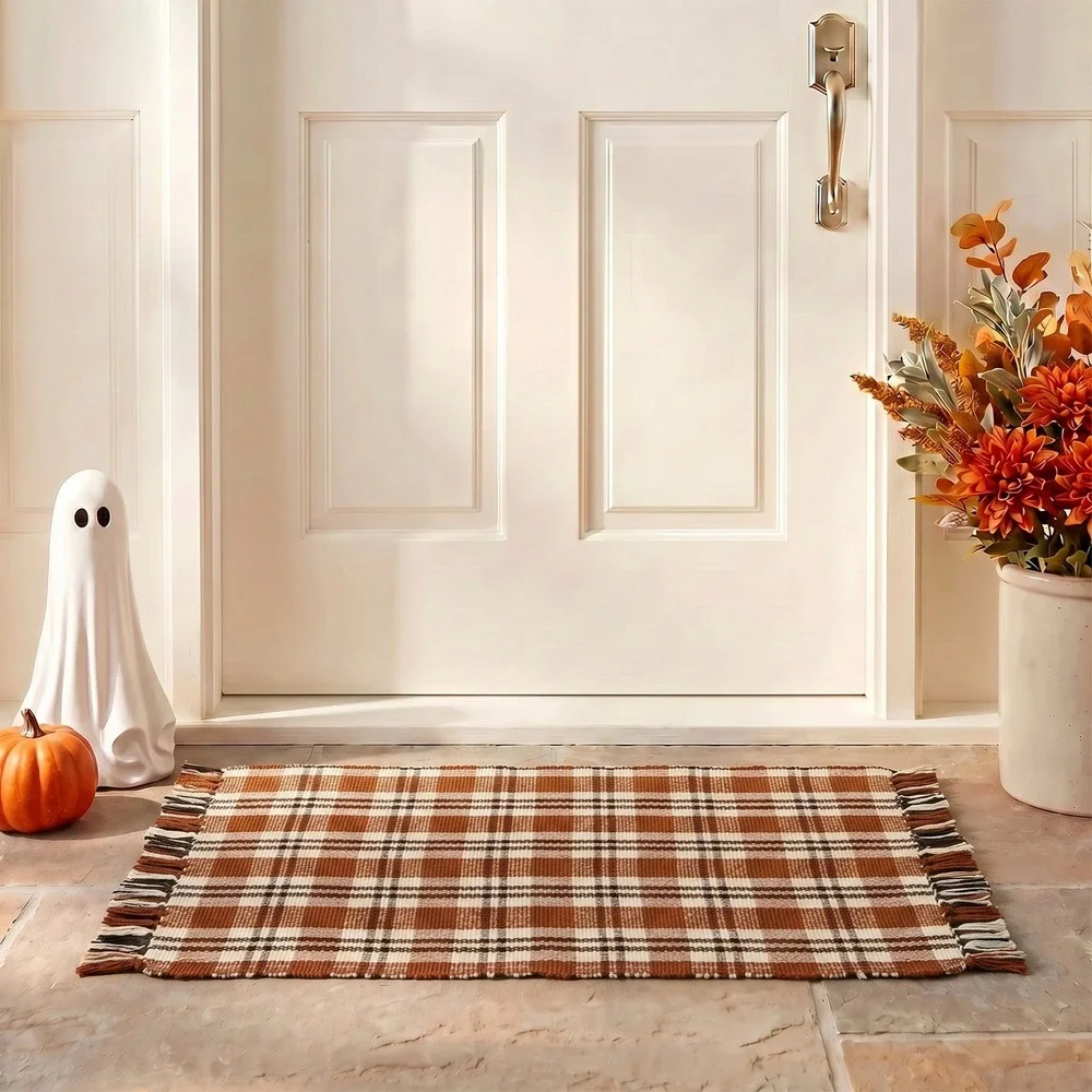 My Texas House Taupe Plaid Indoor/Outdoor Layering Rug, 24x38, Halloween Decor
